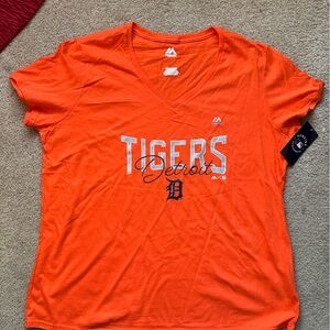 🧡 Detroit Tigers Women’s Tee 💙
